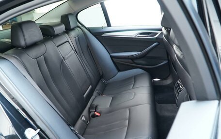 BMW 5 серия, 2017 год, 2 398 055 рублей, 7 фотография