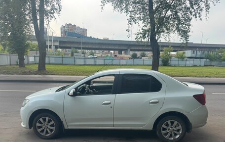 Renault Logan II, 2015 год, 600 000 рублей, 4 фотография