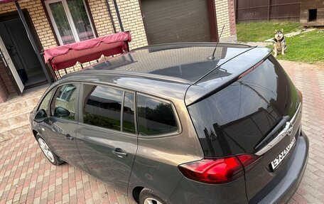 Opel Zafira C рестайлинг, 2013 год, 1 070 000 рублей, 5 фотография
