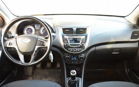 Hyundai Solaris II рестайлинг, 2014 год, 749 888 рублей, 9 фотография