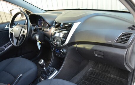 Hyundai Solaris II рестайлинг, 2014 год, 749 888 рублей, 18 фотография