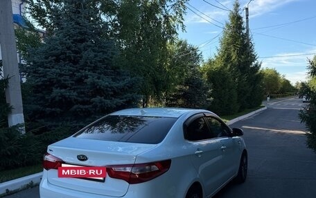 KIA Rio III рестайлинг, 2013 год, 870 000 рублей, 3 фотография