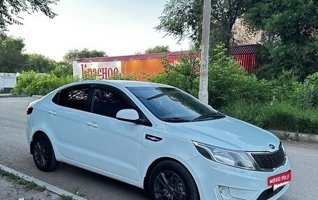 KIA Rio III рестайлинг, 2013 год, 870 000 рублей, 10 фотография