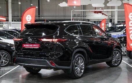 Toyota Highlander, 2021 год, 4 999 777 рублей, 8 фотография