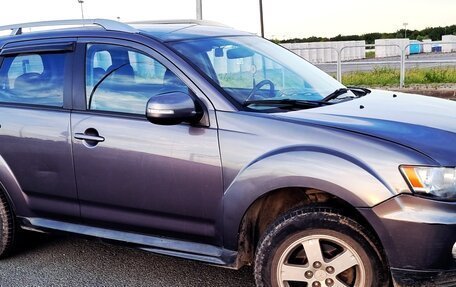 Mitsubishi Outlander III рестайлинг 3, 2010 год, 960 000 рублей, 8 фотография