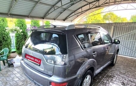 Mitsubishi Outlander III рестайлинг 3, 2010 год, 960 000 рублей, 11 фотография