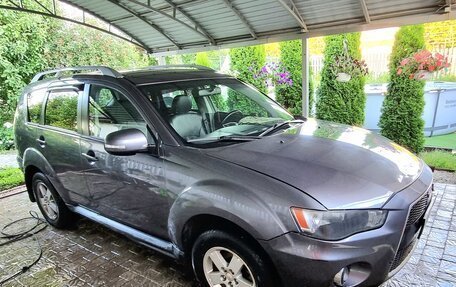 Mitsubishi Outlander III рестайлинг 3, 2010 год, 960 000 рублей, 12 фотография