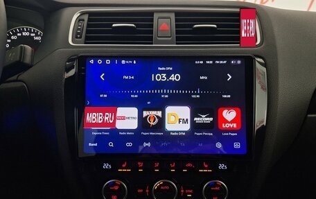 Volkswagen Jetta VI, 2013 год, 1 040 000 рублей, 14 фотография