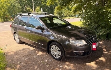 Volkswagen Passat B6, 2010 год, 985 000 рублей, 2 фотография