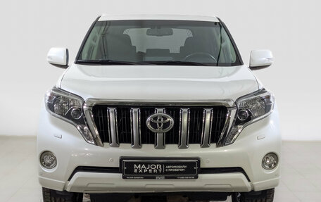Toyota Land Cruiser Prado 150 рестайлинг 2, 2014 год, 4 090 000 рублей, 2 фотография