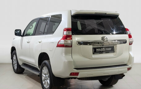 Toyota Land Cruiser Prado 150 рестайлинг 2, 2014 год, 4 090 000 рублей, 7 фотография