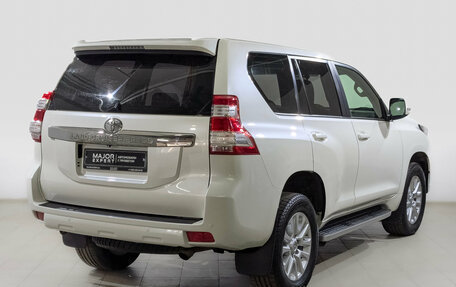 Toyota Land Cruiser Prado 150 рестайлинг 2, 2014 год, 4 090 000 рублей, 5 фотография