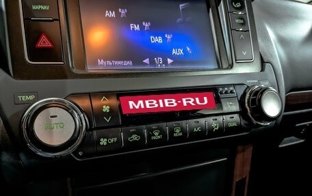 Toyota Land Cruiser Prado 150 рестайлинг 2, 2014 год, 4 090 000 рублей, 26 фотография