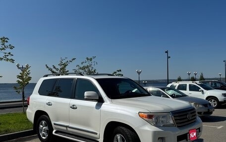 Toyota Land Cruiser 200, 2013 год, 3 700 000 рублей, 1 фотография