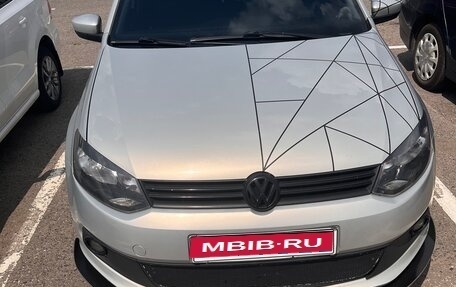 Volkswagen Polo VI (EU Market), 2014 год, 700 000 рублей, 1 фотография