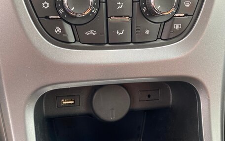 Opel Astra J, 2014 год, 810 000 рублей, 12 фотография