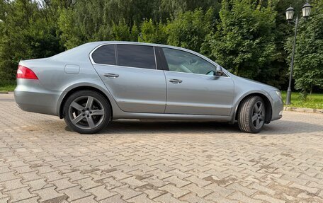 Skoda Superb III рестайлинг, 2013 год, 1 350 000 рублей, 4 фотография