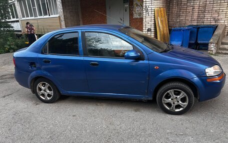 Chevrolet Aveo III, 2004 год, 160 000 рублей, 2 фотография