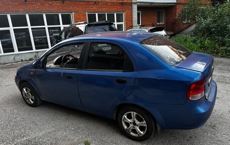Chevrolet Aveo III, 2004 год, 160 000 рублей, 3 фотография