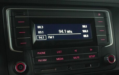 Volkswagen Jetta VI, 2016 год, 1 000 000 рублей, 12 фотография