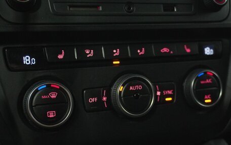 Volkswagen Jetta VI, 2016 год, 1 000 000 рублей, 13 фотография
