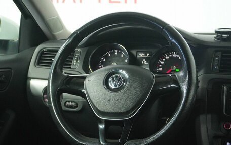 Volkswagen Jetta VI, 2016 год, 1 000 000 рублей, 16 фотография