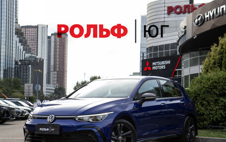 Volkswagen Golf VIII, 2021 год, 2 478 000 рублей, 2 фотография