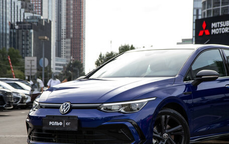 Volkswagen Golf VIII, 2021 год, 2 478 000 рублей, 18 фотография