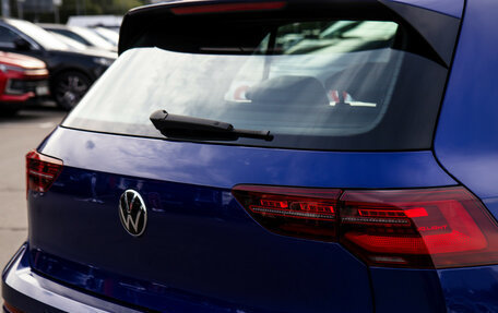 Volkswagen Golf VIII, 2021 год, 2 478 000 рублей, 23 фотография