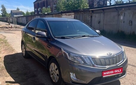 KIA Rio III рестайлинг, 2014 год, 975 000 рублей, 1 фотография