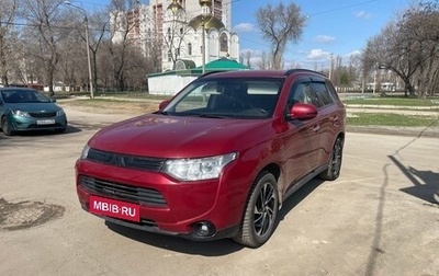 Mitsubishi Outlander III рестайлинг 3, 2013 год, 1 100 000 рублей, 1 фотография