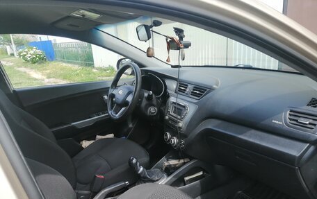 KIA Rio III рестайлинг, 2013 год, 850 000 рублей, 5 фотография