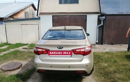KIA Rio III рестайлинг, 2013 год, 850 000 рублей, 2 фотография