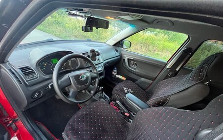 Skoda Fabia II, 2010 год, 680 000 рублей, 7 фотография