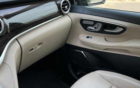 Mercedes-Benz V-Класс, 2016 год, 4 200 000 рублей, 8 фотография
