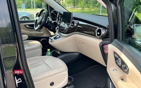 Mercedes-Benz V-Класс, 2016 год, 4 200 000 рублей, 7 фотография