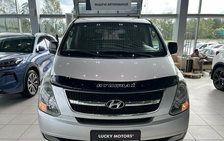 Hyundai Grand Starex Grand Starex I рестайлинг 2, 2010 год, 1 145 000 рублей, 2 фотография
