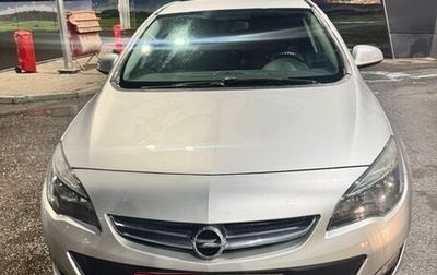 Opel Astra J, 2013 год, 630 000 рублей, 1 фотография