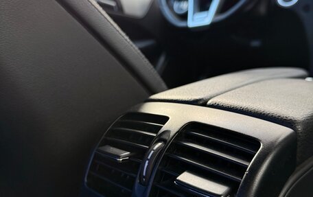 Mercedes-Benz C-Класс, 2011 год, 1 100 000 рублей, 26 фотография