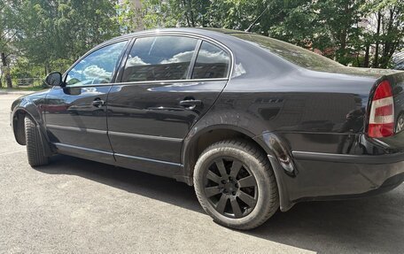 Skoda Superb III рестайлинг, 2007 год, 700 000 рублей, 4 фотография