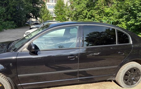 Skoda Superb III рестайлинг, 2007 год, 700 000 рублей, 19 фотография