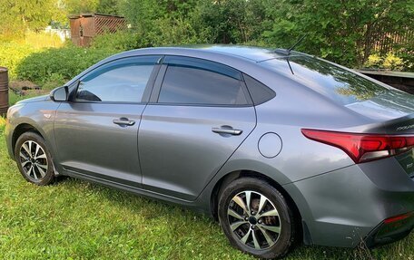 Hyundai Solaris II рестайлинг, 2018 год, 1 200 000 рублей, 4 фотография