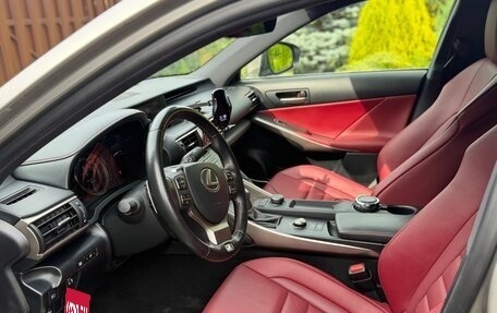 Lexus IS III, 2017 год, 3 300 000 рублей, 8 фотография