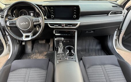 KIA K5, 2023 год, 2 325 000 рублей, 9 фотография