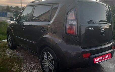 KIA Soul I рестайлинг, 2010 год, 700 000 рублей, 3 фотография