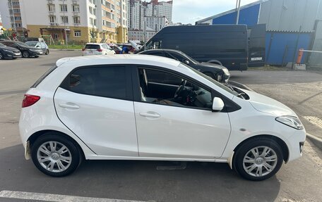 Mazda 2 III, 2011 год, 880 000 рублей, 5 фотография
