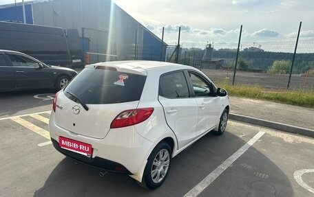 Mazda 2 III, 2011 год, 880 000 рублей, 6 фотография