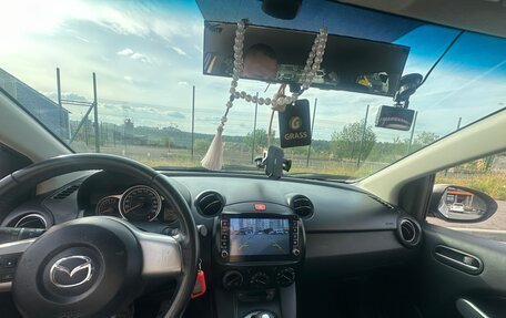 Mazda 2 III, 2011 год, 880 000 рублей, 22 фотография
