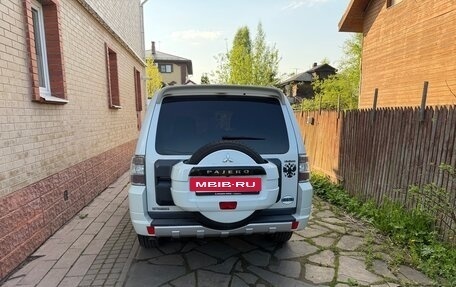 Mitsubishi Pajero IV, 2014 год, 2 550 000 рублей, 7 фотография