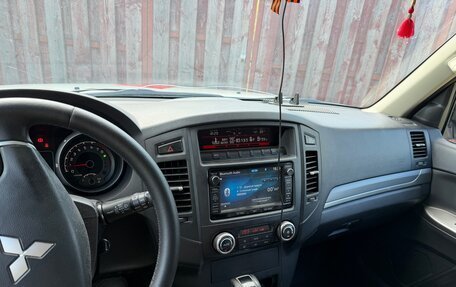 Mitsubishi Pajero IV, 2014 год, 2 550 000 рублей, 19 фотография